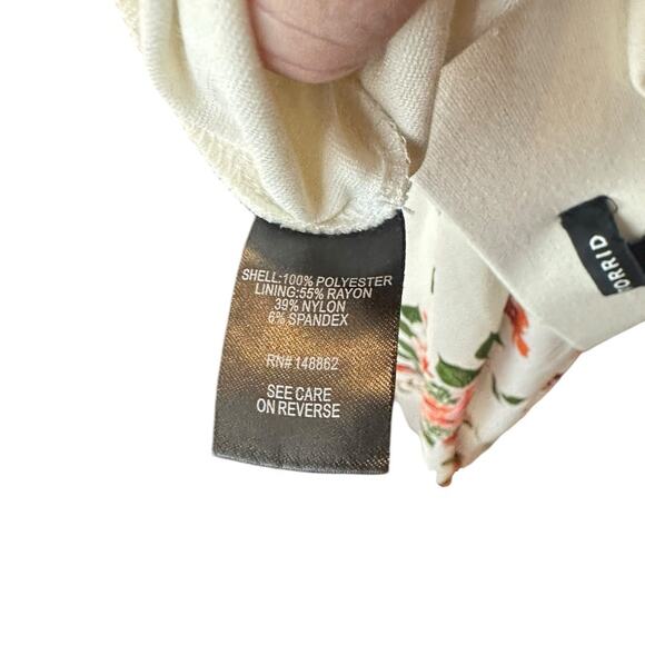 Torrid 00 Sheer overlay skirt with white boyshorts - Picture 8 of 8